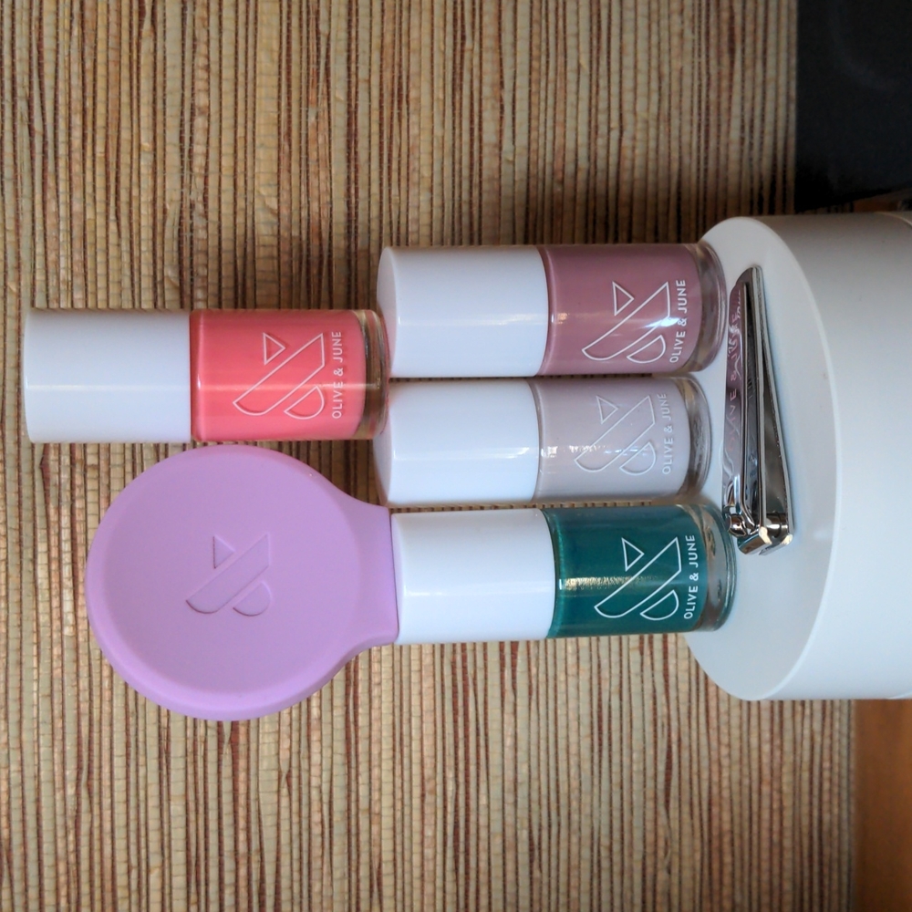 4 like new Olive & June polishes + poppy